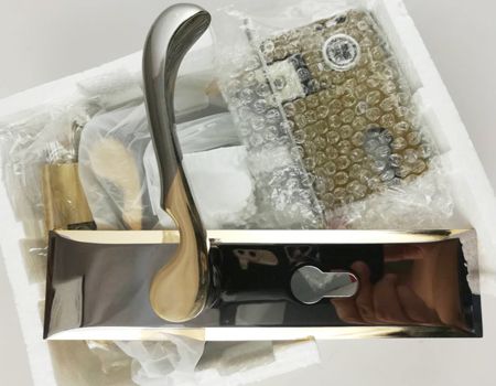 迎"双十一"大幅度降价促销锌合金黑金色室内门锁(图)