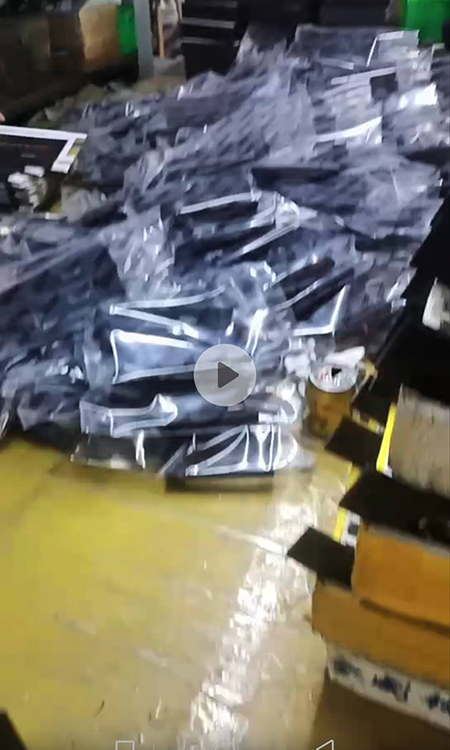 【门锁厂家】日常生产生活现场及工人操作场景(图)