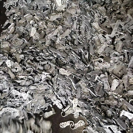 【电动车头盔锁厂家】因材料短缺成本面临上涨压力(图)