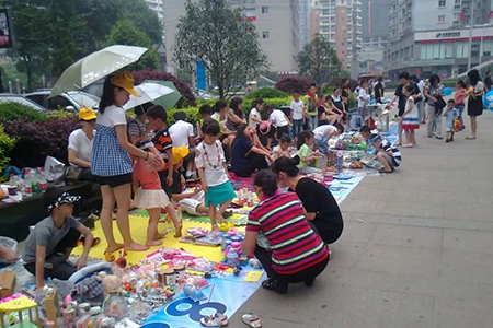 【门锁厂家】能否助力“地摊经济”并发挥积极作用?(图)