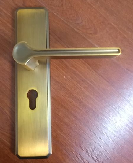 【门锁生产厂家】生产低价高档产品媲美名门静音门锁(图)